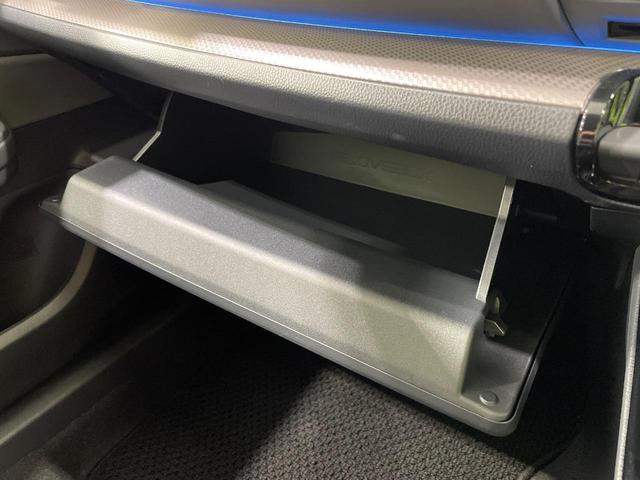 プリウス Z ガラスルーフ 純正12型ナビ 全周囲カメラ 100V電源 衝突軽減 電動リアゲート 合皮シート デジタルインナーミラー シートエアコン パワーシート ドラレコ コーナーセンサー LEDヘッド ETC(54枚目)