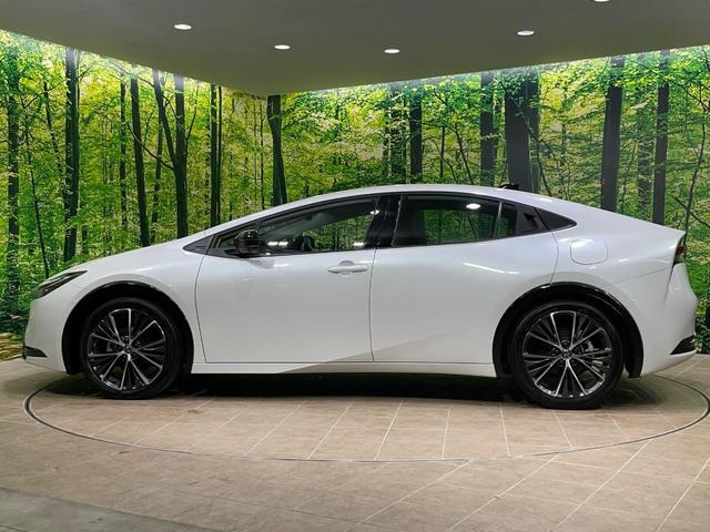 プリウス Z ガラスルーフ 純正12型ナビ 全周囲カメラ 100V電源 衝突軽減 電動リアゲート 合皮シート デジタルインナーミラー シートエアコン パワーシート ドラレコ コーナーセンサー LEDヘッド ETC(67枚目)
