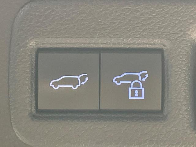 ハリアーハイブリッド G 純正8型ディスプレイオーディオ バックカメラ 衝突軽減 電動リアゲート デジタルインナーミラー ハーフレザーシート パワーシート コーナーセンサー LEDヘッド ETC 純正18インチAW(7枚目)