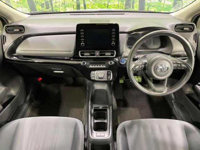 アクア Ｘ　純正ディスプレイオーディオ　１００Ｖ電源　衝突軽減　スマートキー　ＬＥＤヘッド　ＥＴＣ　オートハイビーム　車線逸脱警報　オートライト　オートエアコン　Ｂｌｕｅｔｏｏｔｈ（2枚目）