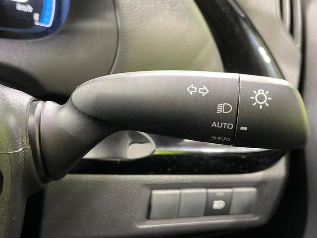 アクア Ｘ　純正ディスプレイオーディオ　１００Ｖ電源　衝突軽減　スマートキー　ＬＥＤヘッド　ＥＴＣ　オートハイビーム　車線逸脱警報　オートライト　オートエアコン　Ｂｌｕｅｔｏｏｔｈ（6枚目）