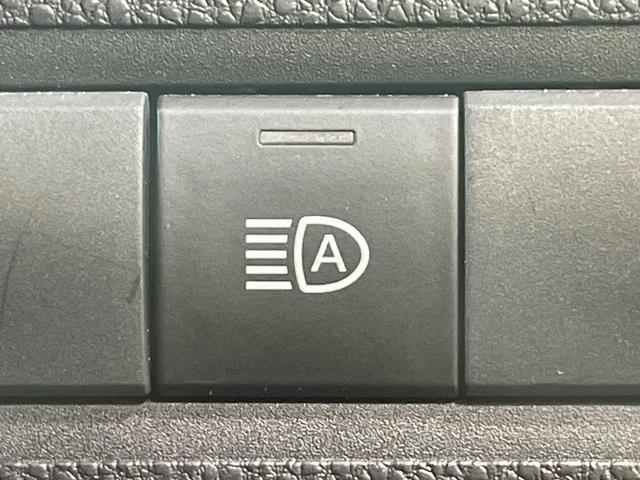 アクア Ｘ　純正ディスプレイオーディオ　１００Ｖ電源　衝突軽減　スマートキー　ＬＥＤヘッド　ＥＴＣ　オートハイビーム　車線逸脱警報　オートライト　オートエアコン　Ｂｌｕｅｔｏｏｔｈ（7枚目）