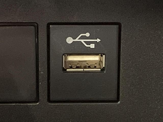 アクア Ｘ　純正ディスプレイオーディオ　１００Ｖ電源　衝突軽減　スマートキー　ＬＥＤヘッド　ＥＴＣ　オートハイビーム　車線逸脱警報　オートライト　オートエアコン　Ｂｌｕｅｔｏｏｔｈ（35枚目）