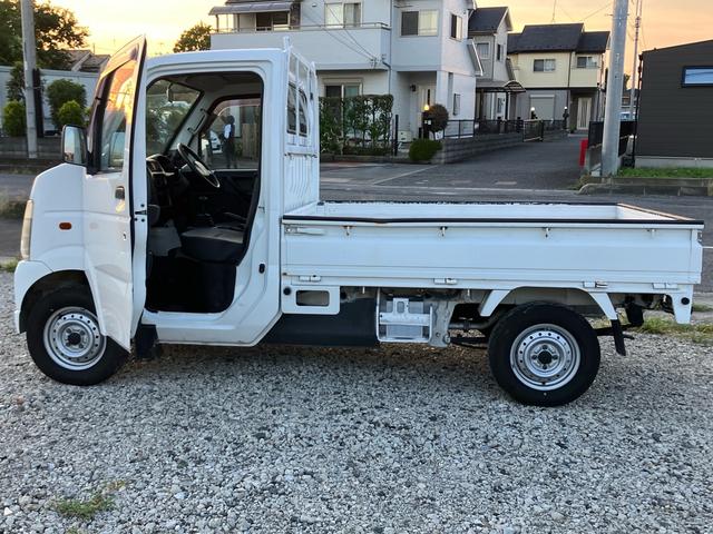 キャリイトラック KCエアコン・パワステ ラジオ マニュアル5速 4WD  エアコン 3方開(10枚目)