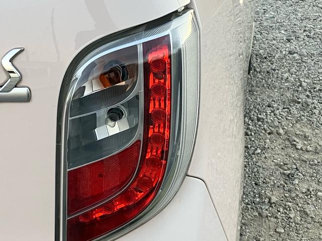 ミライース Ｘ　アイドリングストップ　アルミホイール　ラジオ　禁煙車（7枚目）
