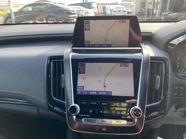 クラウンハイブリッド Ｇ－エグゼクティブ　全方向カメラ　レザーシート後席フリップダウンモニタ－　メーカーナビ　ＨＵＤ　ＢＳＭ　Ｄインナーミラー　ＴＳＳ　クリアラスソナー　３眼ＬＥＤライト　フォグ　純正１８インチアルミ（21枚目）