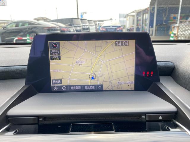 クラウンハイブリッド Ｓ　Ｃパッケージ　全方向カメラ　ＨＵＤ　ＢＳＭ　トヨタセーフティーセンス　クリアラスソナー　ＬＥＤライト　フォグランプ　メーカーナビ　ＥＴＣ　クルコン　ハンドル　シートヒーター　衝突被害軽減システム　レーンアシスト（22枚目）