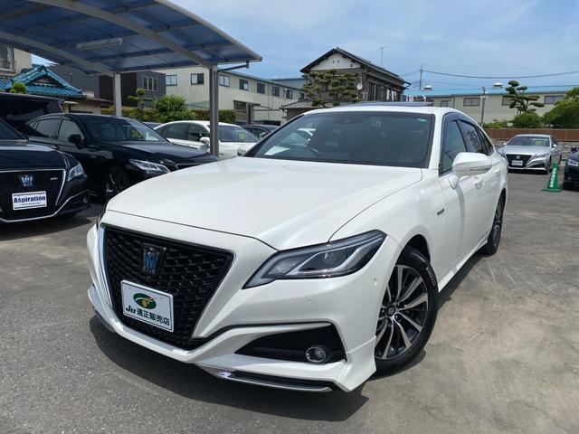 クラウンハイブリッド Ｓ　Ｃパッケージ　サンルーフ　全方向カメラ　Ｆエアロ　メーカーナビ　ハンドル　シートヒーター　ＨＵＤ　ＢＳＭ　クルコン　ＴＳＳ　クリアラスソナー　ＬＥＤ　純正ＡＷ　衝突被害軽減ブレーキ　モニターブラインドスポット（2枚目）