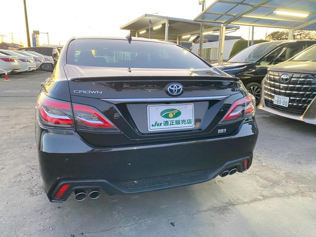 クラウンハイブリッド ＲＳ　トヨタセーフティーセンス　クリアランスソナー　ヘッドアップディスプレイ　ブラインドスポットモニター　バックカメラ　３眼ＬＥＤヘッドライト　ナビ　フルセグＴＶ　パワーシート　シートヒーター　純正アルミ（4枚目）