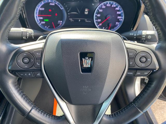クラウンハイブリッド ＲＳ　トヨタセーフティーセンス　クリアランスソナー　ヘッドアップディスプレイ　ブラインドスポットモニター　３眼ＬＥＤ　バックカメラ　ナビ　フルセグＴＶ　シートヒーター　ＥＴＣ　純正１８インチアルミ（21枚目）