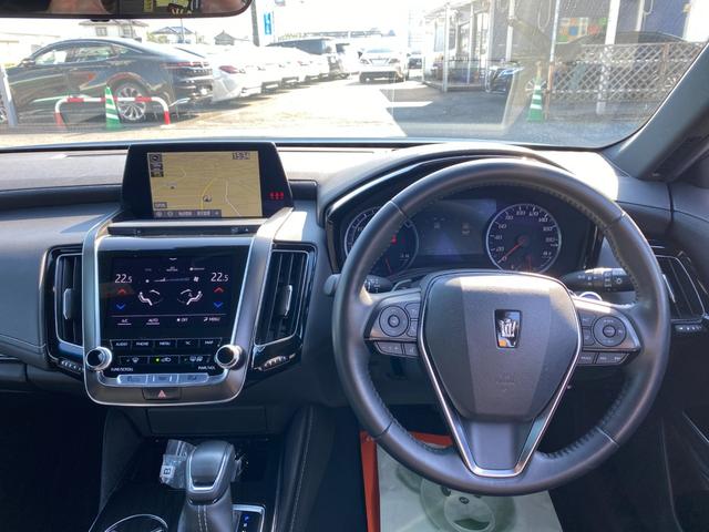 クラウンハイブリッド Ｇ　メーカーナビ　ハンドル／シートヒーター　ヘッドアップディスプレイ　ブラインドスポットモニター　ＥＴＣ　クルーズコントロール　クリアラスソナー　３眼ＬＥＤヘッドライト　フォグランプ　純正アルミ　ホイール（19枚目）