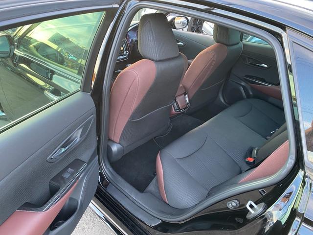 クラウンハイブリッド ＲＳ　メーカーナビ　ハンドル／シートヒーター　ブラインドスポットモニター　ＥＴＣ　クルコン　全方向カメラ　トヨタセーフティセンス　リアラスソナー　３眼ＬＥＤライト　フォグ　純正１８インチアルミホイール（15枚目）