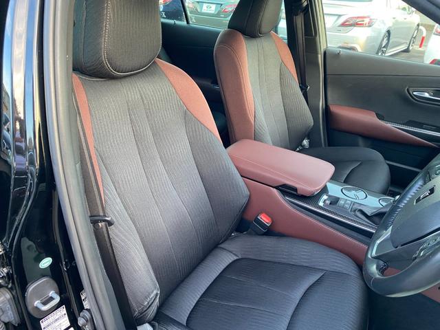 クラウンハイブリッド ＲＳ　メーカーナビ　ハンドル／シートヒーター　ブラインドスポットモニター　ＥＴＣ　クルコン　全方向カメラ　トヨタセーフティセンス　リアラスソナー　３眼ＬＥＤライト　フォグ　純正１８インチアルミホイール（24枚目）