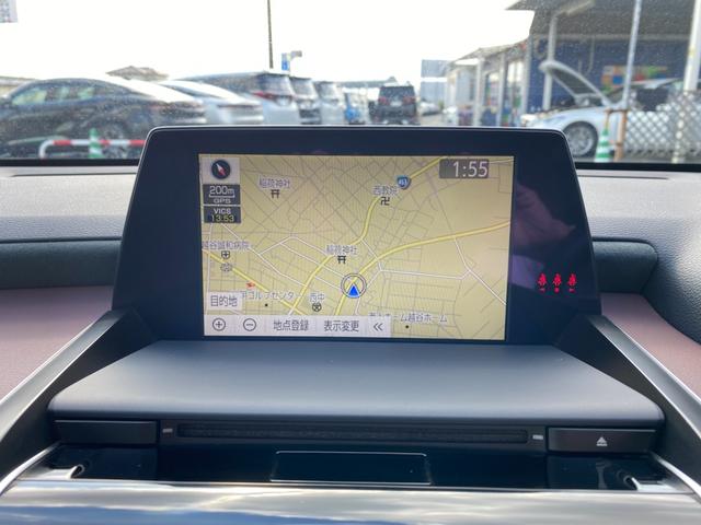 クラウンハイブリッド ＲＳアドバンス　全方向カメラ　ハーフレザーシート　ハンドル／シートヒーター　ＨＵＤ　ＢＳＭ　Ｄインナーミラー　メーカーナビ　３眼ＬＥＤライト　フォグ　純正１８インチアルミ（22枚目）