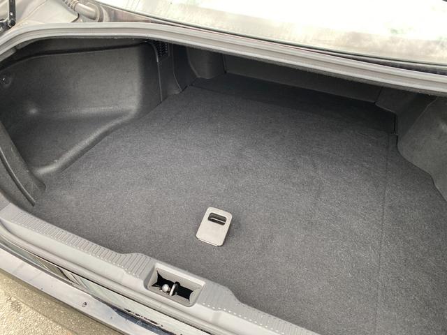 クラウンハイブリッド Ｓ　Ｃパッケージ　全方向カメラ　ＴＳＳ　クリアラスソナー　ＬＥＤライト　フォグ　メーカーナビＴＶ　ＨＵＤ　ＢＳＭ　ＥＴＣ２．０　ハンドル／シートヒーター　ブルートゥース（16枚目）