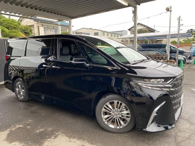 アルファードハイブリッド Ｚ　オーディオディスプレイＴＶ　レザーシート　シートＡＣ　ハンドルヒーター　Ｄインナーミラー　ＢＳＭ　ＴＳＳ　クリアラスソナー　両側パワースライドドア　パワーバックドア　ガラスルーフ（6枚目）