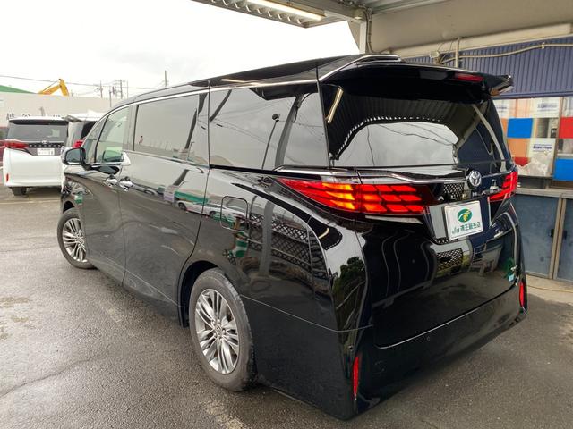 アルファードハイブリッド Ｚ　オーディオディスプレイＴＶ　レザーシート　シートＡＣ　ハンドルヒーター　Ｄインナーミラー　ＢＳＭ　ＴＳＳ　クリアラスソナー　両側パワースライドドア　パワーバックドア　ガラスルーフ（12枚目）