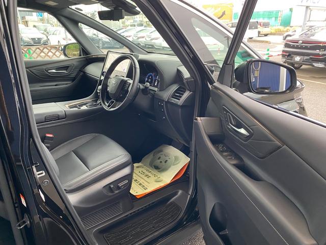 アルファードハイブリッド Ｚ　オーディオディスプレイＴＶ　レザーシート　シートＡＣ　ハンドルヒーター　Ｄインナーミラー　ＢＳＭ　ＴＳＳ　クリアラスソナー　両側パワースライドドア　パワーバックドア　ガラスルーフ（19枚目）