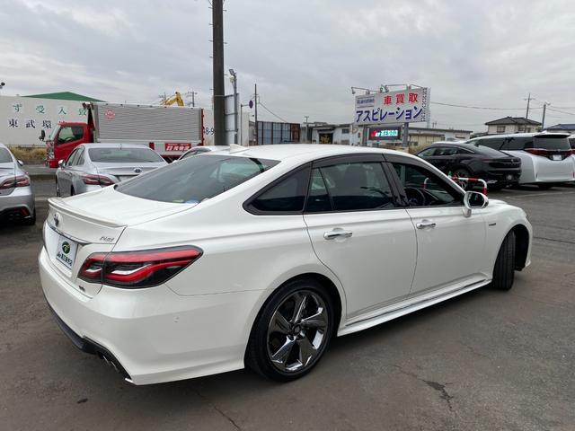 クラウンハイブリッド ＲＳアドバンス　ハーフレザーシート　ハンドル／シートヒーター　ＨＵＤ　ＢＳＭ　デジタルインナーミラー　メーカーナビ　ＥＴＣ　全方向カメラ　３眼ＬＥＤライトクリアラスソナー　ＴＳＳ　純正１８インチアルミ（10枚目）