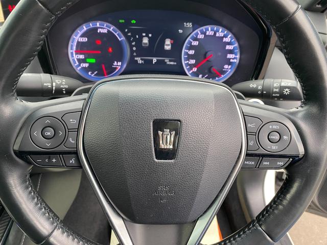 クラウンハイブリッド ＲＳアドバンス　ハーフレザーシート　ハンドル／シートヒーター　ＨＵＤ　ＢＳＭ　デジタルインナーミラー　メーカーナビ　ＥＴＣ　全方向カメラ　３眼ＬＥＤライトクリアラスソナー　ＴＳＳ　純正１８インチアルミ（20枚目）