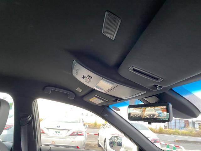 クラウンハイブリッド ＲＳアドバンス　ハーフレザーシート　ハンドル／シートヒーター　ＨＵＤ　ＢＳＭ　デジタルインナーミラー　メーカーナビ　ＥＴＣ　全方向カメラ　３眼ＬＥＤライトクリアラスソナー　ＴＳＳ　純正１８インチアルミ（26枚目）