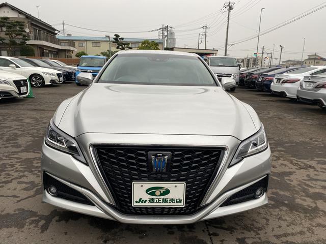 クラウンハイブリッド Ｇ　全方向カメラ　ＴＳＳ　クリアラスソナー　３眼ＬＥＤライト　フォグ　１８インチアルミ　メーカーナビ　ＨＵＤ　ＢＳＭ　ＥＴＣ２．０　デジタルインナーミラー（3枚目）