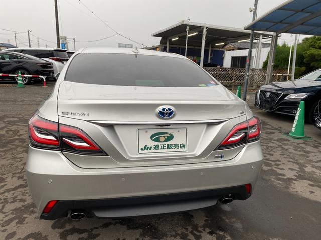 クラウンハイブリッド Ｇ　全方向カメラ　ＴＳＳ　クリアラスソナー　３眼ＬＥＤライト　フォグ　１８インチアルミ　メーカーナビ　ＨＵＤ　ＢＳＭ　ＥＴＣ２．０　デジタルインナーミラー（4枚目）