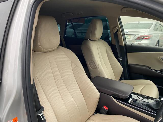 クラウンハイブリッド Ｇ　全方向カメラ　ＴＳＳ　クリアラスソナー　３眼ＬＥＤライト　フォグ　１８インチアルミ　メーカーナビ　ＨＵＤ　ＢＳＭ　ＥＴＣ２．０　デジタルインナーミラー（25枚目）