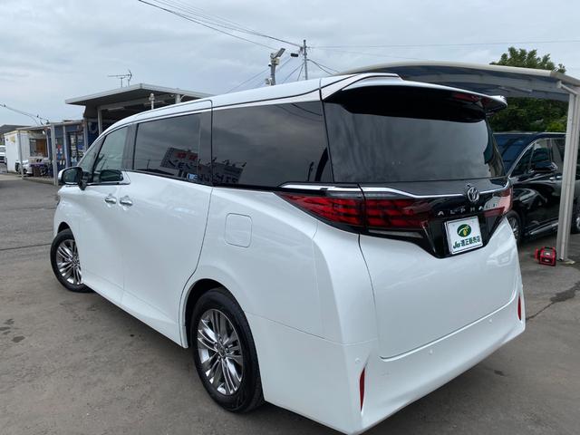 アルファード Ｚ　ディスプレイオーディオＴＶ　レザーシートガラスルーフ　ＢＳＭ　ＴＳＳ　クリアラスソナー　両側パワースライドドア　パワーバックドア　ＬＥＤライト　全方向カメラ　純正アルミ（12枚目）