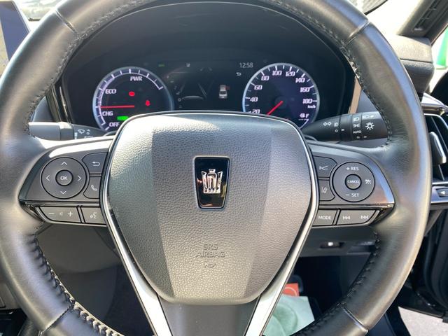 クラウンハイブリッド Ｓ　Ｃパッケージ　メーカーナビＴＶ　ＨＵＤ　ＢＳＭ　ハンドル／シートヒーター　ＥＴＣ　クルコン　ＴＳＳ　クリアラスソナー　ＬＥＤライト　フォグ　バックカメラ　純正アルミ（20枚目）