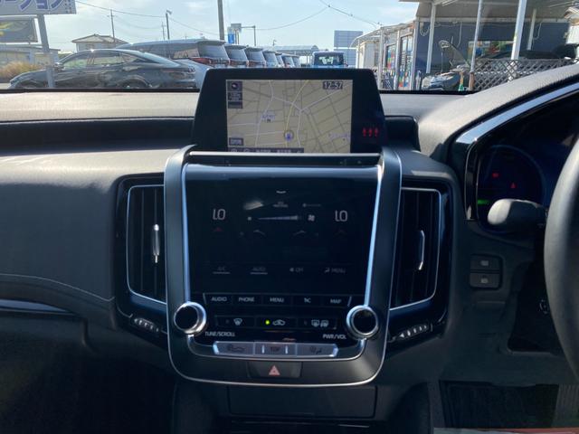 クラウンハイブリッド Ｓ　Ｃパッケージ　メーカーナビＴＶ　ＨＵＤ　ＢＳＭ　ハンドル／シートヒーター　ＥＴＣ　クルコン　ＴＳＳ　クリアラスソナー　ＬＥＤライト　フォグ　バックカメラ　純正アルミ（21枚目）