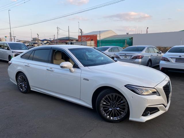 クラウンハイブリッド Ｇ－エグゼクティブ　全方向カメラ　ＴＳＳ　クリアラスソナー　３眼ＬＥＤライト　フォグ　１８インチアルミ　レザーシートＨＵＤ　ＢＳＭ　メーカーナビＴＶ　ＥＴＣ　クルコン　ブルートゥース（6枚目）