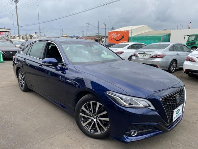 クラウンハイブリッド Ｓ　Ｃパッケージ　メーカーナビＴＶ　ハンドル／シートヒーター　ＨＵＤ　ＢＳＭ　ＥＴＣ　クルコン　　ＴＳＳ　クリアラスソナー　ＬＥＤライト　フォグ　バックカメラ　純正アルミ（7枚目）