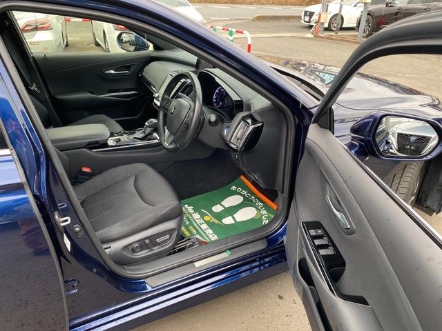 クラウンハイブリッド Ｓ　Ｃパッケージ　メーカーナビＴＶ　ハンドル／シートヒーター　ＨＵＤ　ＢＳＭ　ＥＴＣ　クルコン　　ＴＳＳ　クリアラスソナー　ＬＥＤライト　フォグ　バックカメラ　純正アルミ（18枚目）