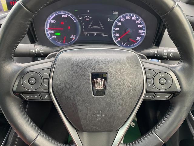 クラウンハイブリッド Ｓ　Ｃパッケージ　メーカーナビＴＶ　ハンドル／シートヒーター　ＨＵＤ　ＢＳＭ　ＥＴＣ　クルコン　　ＴＳＳ　クリアラスソナー　ＬＥＤライト　フォグ　バックカメラ　純正アルミ（20枚目）