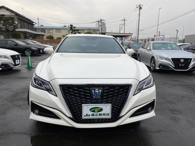 クラウンハイブリッド 　ハーフレザーシート　ＢＳＭ　メーカーナビＴＶ　ＥＴＣ　クルコン　ブルートゥース　ＴＳＳ　クリアラスソナー　ＬＥＤライト　フォグ　バックカメラ　純正１８インチアルミ（3枚目）