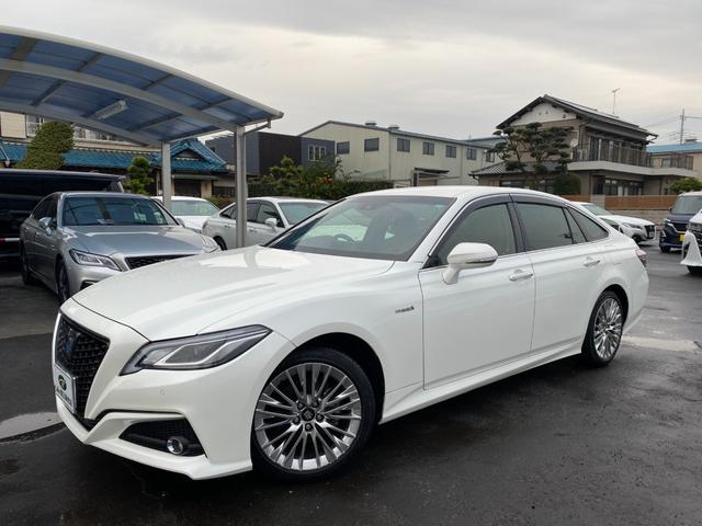 クラウンハイブリッド 　ハーフレザーシート　ＢＳＭ　メーカーナビＴＶ　ＥＴＣ　クルコン　ブルートゥース　ＴＳＳ　クリアラスソナー　ＬＥＤライト　フォグ　バックカメラ　純正１８インチアルミ（9枚目）