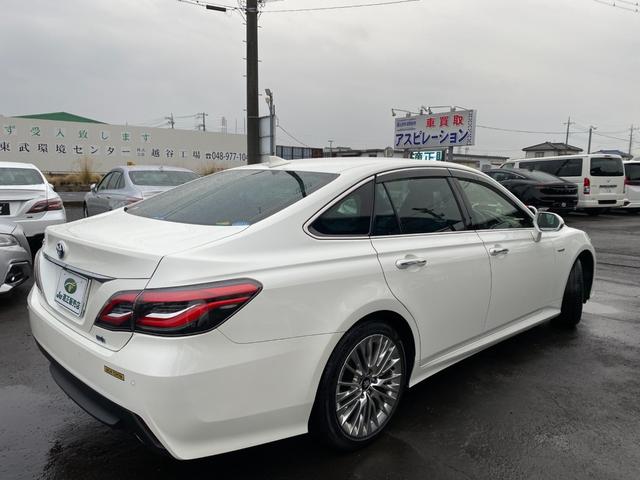 クラウンハイブリッド 　ハーフレザーシート　ＢＳＭ　メーカーナビＴＶ　ＥＴＣ　クルコン　ブルートゥース　ＴＳＳ　クリアラスソナー　ＬＥＤライト　フォグ　バックカメラ　純正１８インチアルミ（10枚目）