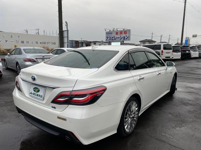 クラウンハイブリッド 　ハーフレザーシート　ＢＳＭ　メーカーナビＴＶ　ＥＴＣ　クルコン　ブルートゥース　ＴＳＳ　クリアラスソナー　ＬＥＤライト　フォグ　バックカメラ　純正１８インチアルミ（11枚目）