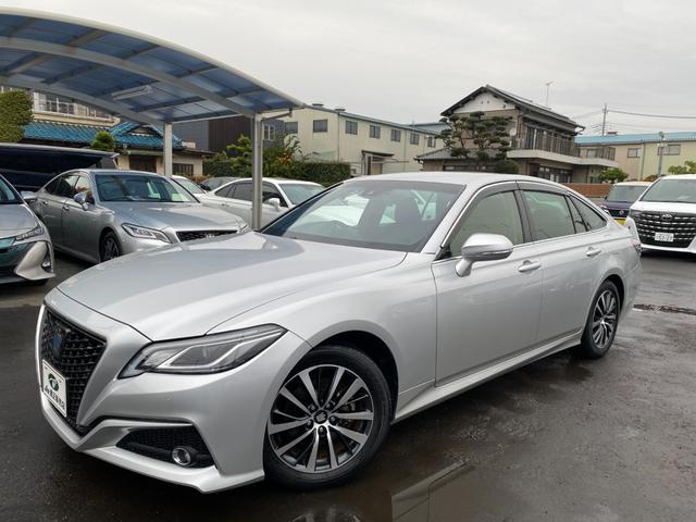 クラウンハイブリッド Ｓ　Ｃパッケージ　メーカーナビＴＶ　ハンドル／シートヒーター　ＢＳＭ　ＥＴＣ　クルコン　ブルートゥースＴＳＳ　クリアラスソナー　ＬＥＤライト　フォグ　バックカメラ　純正アルミ（8枚目）