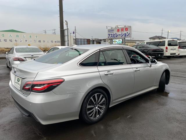 クラウンハイブリッド Ｓ　Ｃパッケージ　メーカーナビＴＶ　ハンドル／シートヒーター　ＢＳＭ　ＥＴＣ　クルコン　ブルートゥースＴＳＳ　クリアラスソナー　ＬＥＤライト　フォグ　バックカメラ　純正アルミ（10枚目）