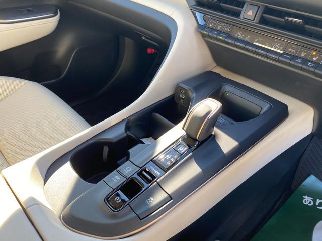 クラウンクロスオーバー Gアドバンスド・レザーパッケージ モデリスタエアロ/21インチAW 全方向カメラ 12.3インチオーディオディスプレイ レザーシート シートAC HUD BSM ETC2.0 TSS クリアラスソナー 3眼LEDライトパワーバックドア(25枚目)