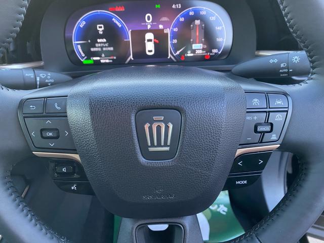 クラウンクロスオーバー Ｇアドバンスド・レザーパッケージ　全方向カメラ　レザーシート　シートＡＣ　ＨＵＤ　ＢＳＭ　ＥＴＣ２．０　クルコン　ＴＳＳ　クリアランスソナー　パワーバックドア　ＬＥＤライト　純正２１インチアルミ（20枚目）