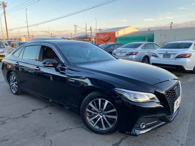 クラウンハイブリッド Ｇ　３眼ＬＥＤライト　メーカーナビＴＶ　ハンドル／シートヒーター　ＨＵＤ　ＢＳＭ　ＥＴＣ　クルコン　ＴＳＳ　クリアランスソナー　バックカメラ　純正アルミ（7枚目）