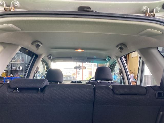 フィットハイブリッド ベースグレード（12枚目）