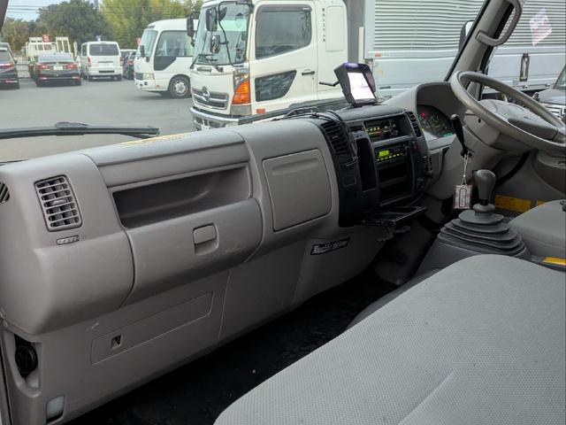 ダイナトラック 高所作業車 15m 電工仕様車 バケット積載荷重200kg 吊り上げ荷重490kg ウィンチ アウトリガー 上物アイチ製 6速MT車 走行距離7,000km台 バッテリー交換済 バックモニター 記録簿(28枚目)