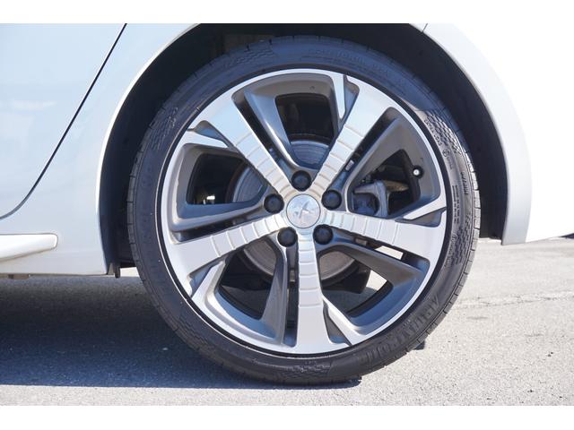 ３０８ ＧＴライン　全国対応２年走行無制限保証付　内外装クリーニング済　後期　前後左右３６０度撮影対応ドライブレコーダー　純正ナビ　フルセグＴＶ　バックカメラ　ハーフレザーシート　スマートキー　スペアキー　ターボ（11枚目）