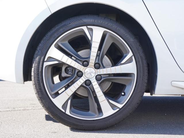 ３０８ ＧＴライン　全国対応２年走行無制限保証付　内外装クリーニング済　後期　前後左右３６０度撮影対応ドライブレコーダー　純正ナビ　フルセグＴＶ　バックカメラ　ハーフレザーシート　スマートキー　スペアキー　ターボ（12枚目）