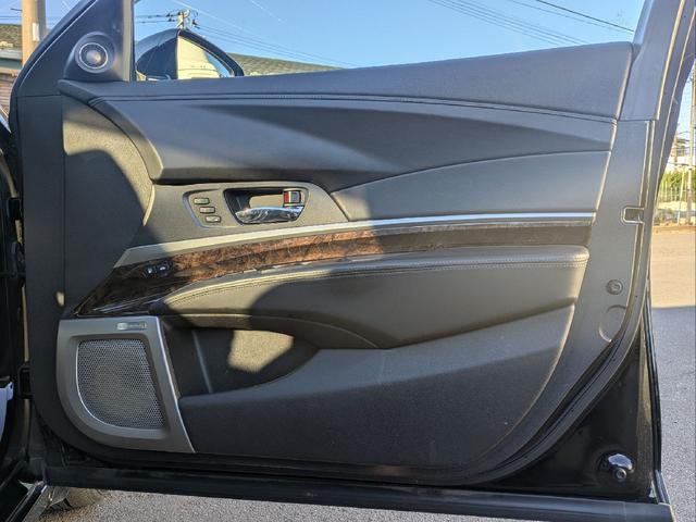 レジェンド ハイブリッド EX コムテックドラレコ360度全方位+リヤカメラ搭載 スマートキー+Honda Accessキー BRIDGESTONE REGNO ETC2.0 フロント&リア置くだけ充電 黒本革シート KRELL(36枚目)