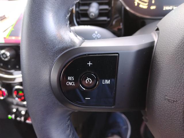 MINI クーパー クラシック・トリム 12ヵ月走行無制限保証 雹害車 Apple CarPlay コーナーセンサー 電動格納ミラー オートライト スマートキー オートエアコン ドラレコ ETC USB リヤビューカメラ Pアシスト(13枚目)